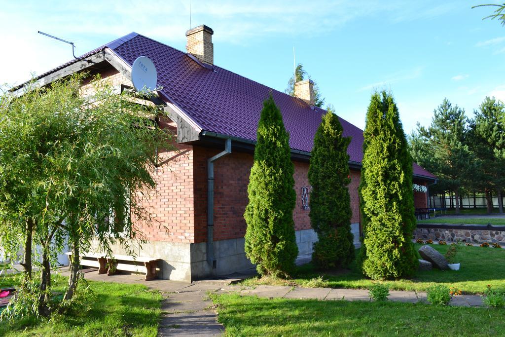 Motelis Aka Karsava Exterior photo
