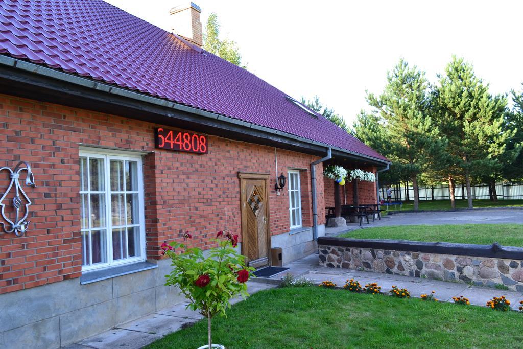 Motelis Aka Karsava Exterior photo